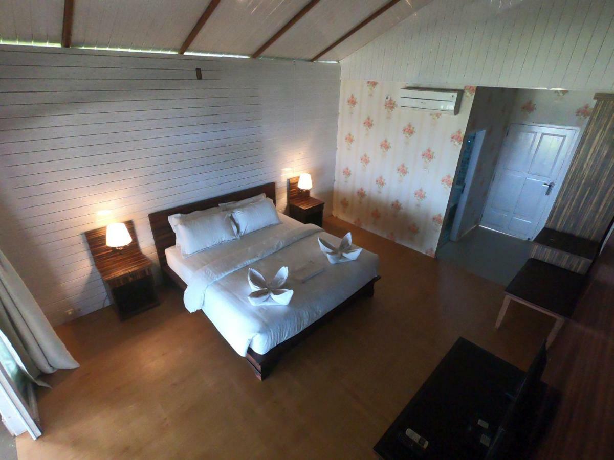 Baturundung Surf Resort Naibos Екстериор снимка